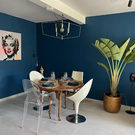Apartment De Caractere Avec Jacuzzi Frejus